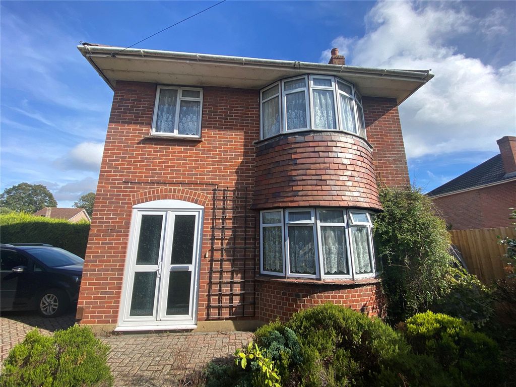 Property photo 1 of 31 Picture No. 03