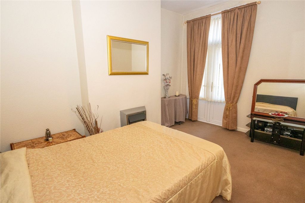 Property photo 3 of 15 Picture No. 11
