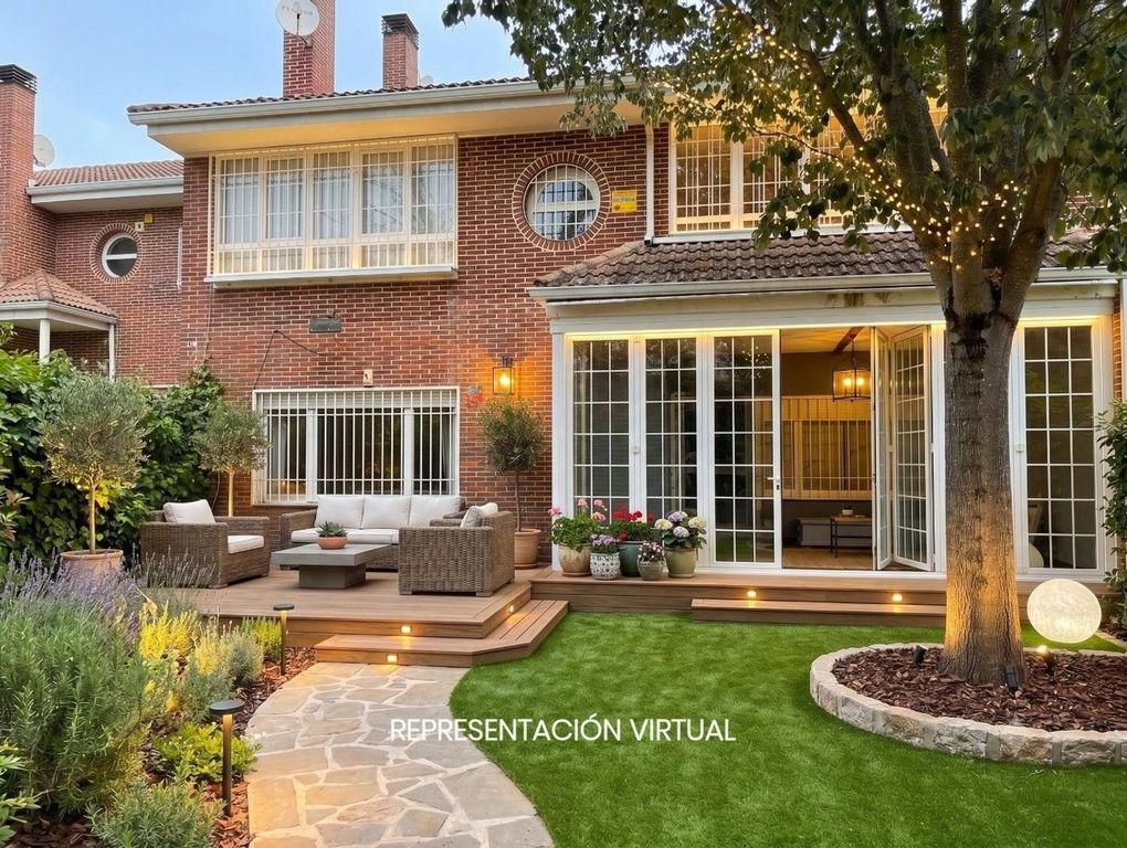 Property photo 1 of 40