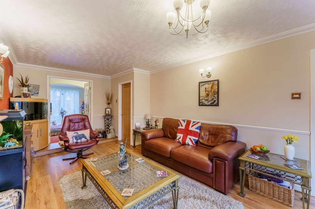 Property photo 3 of 20