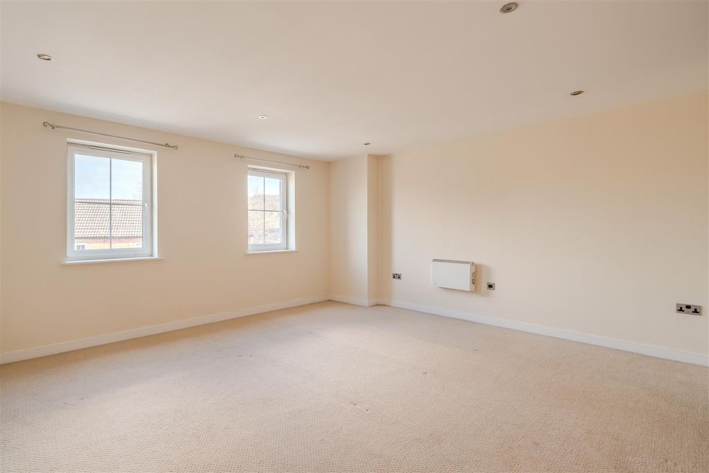 Property photo 2 of 16 Living Room-4.Jpg