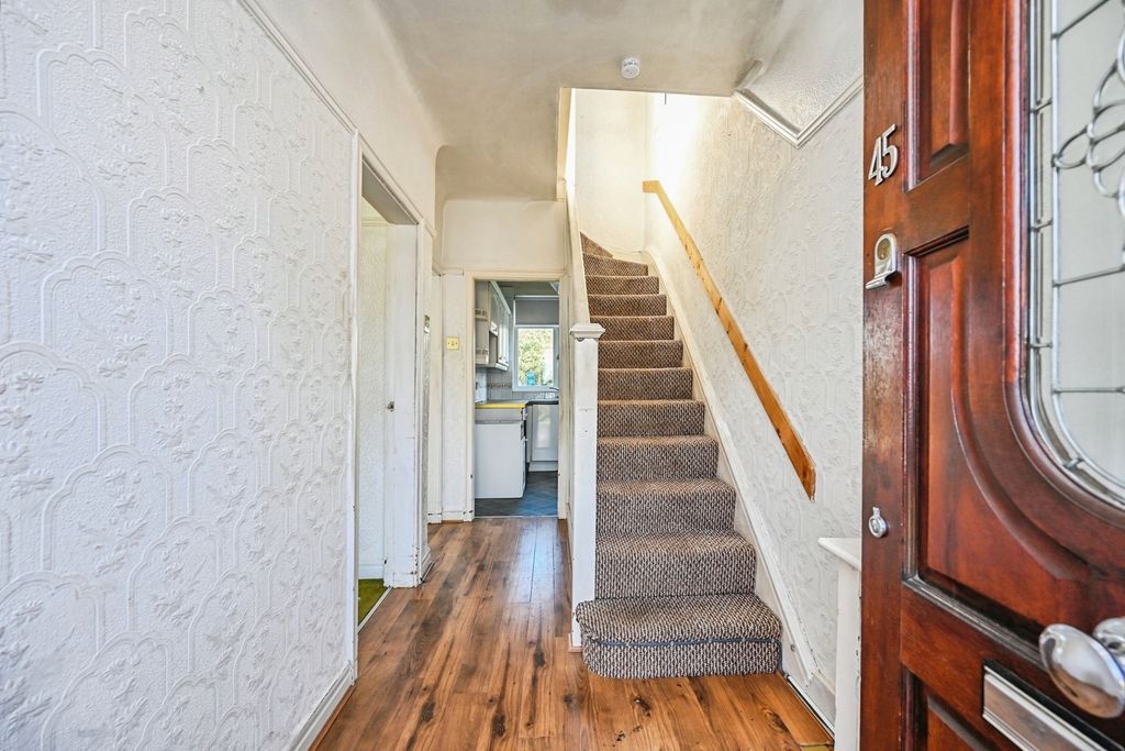 Property photo 2 of 15 Photo