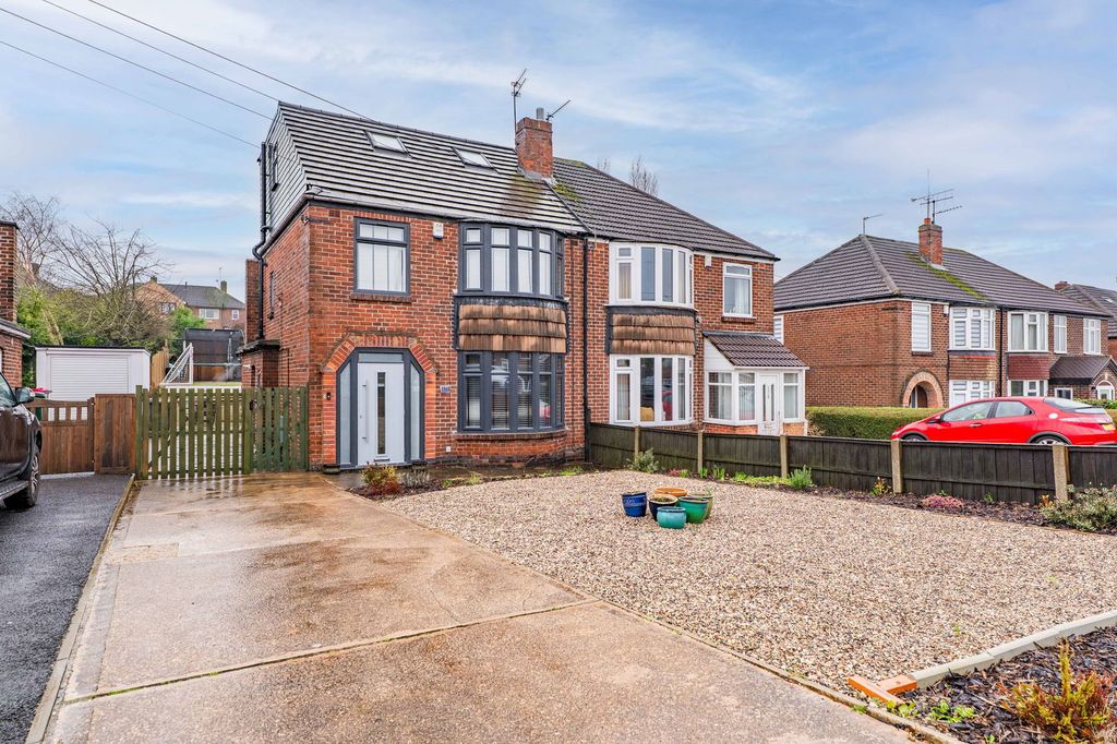 Property photo 1 of 37