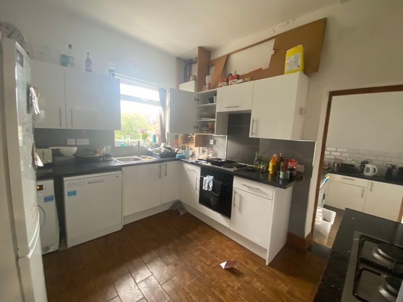 Property photo 3 of 17 Photo 11