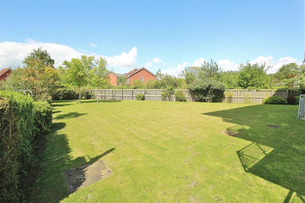 Property photo 2 of 8 Rear Garden