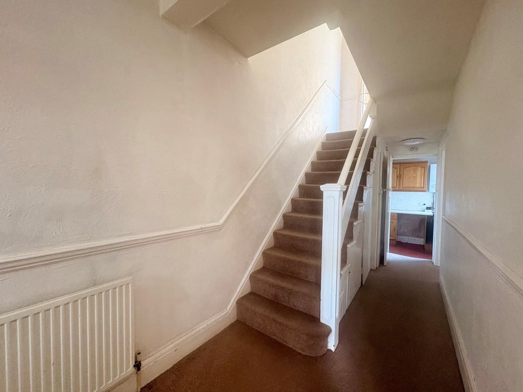 Property photo 2 of 13 Image