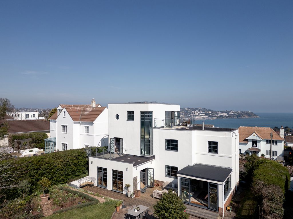 Property photo 3 of 20 332332 - A0O0X00000Aprapuay_N71.Jpg