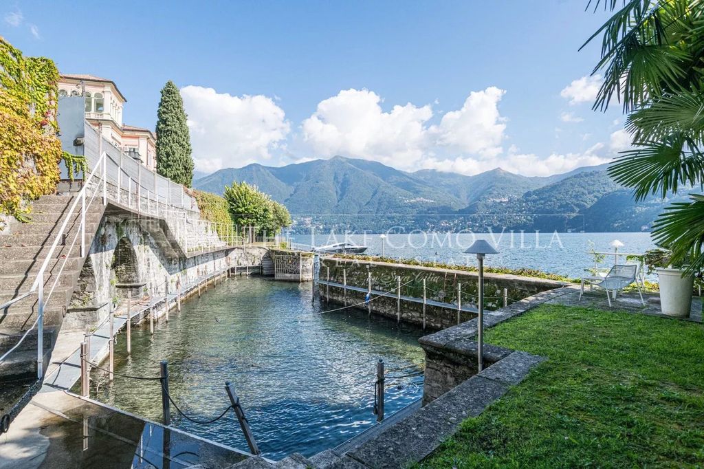 Property photo 3 of 44