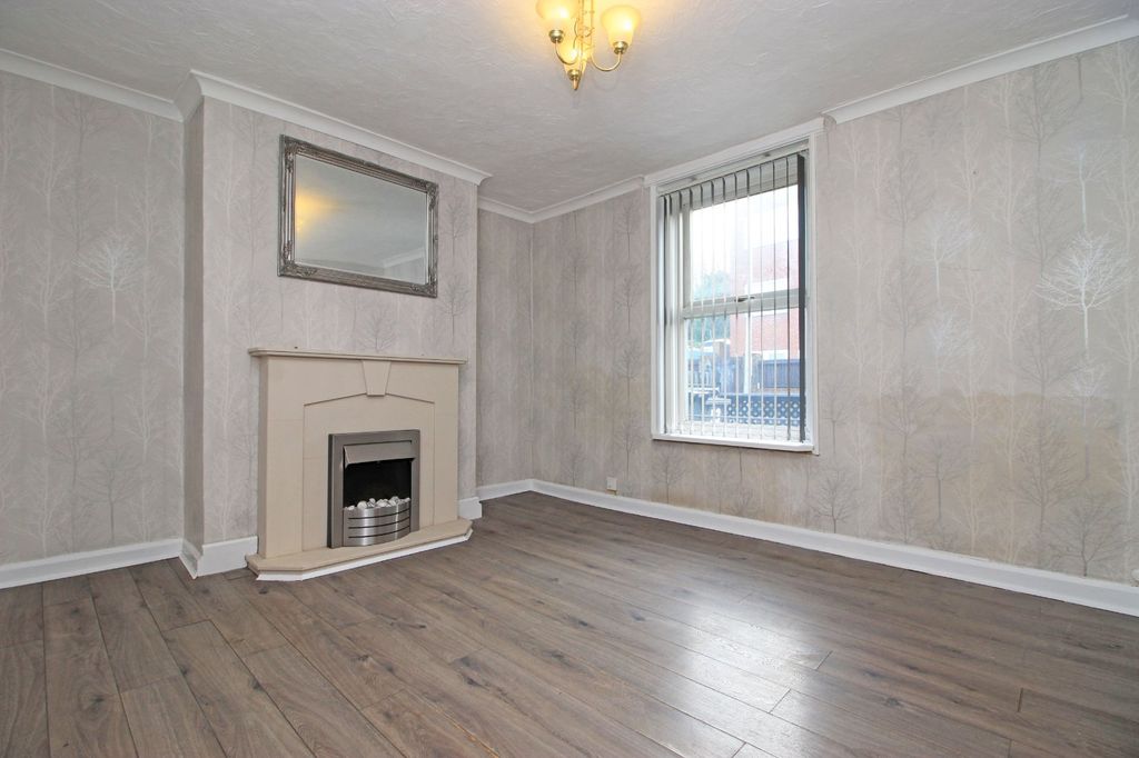 Property photo 2 of 9 Picture 2