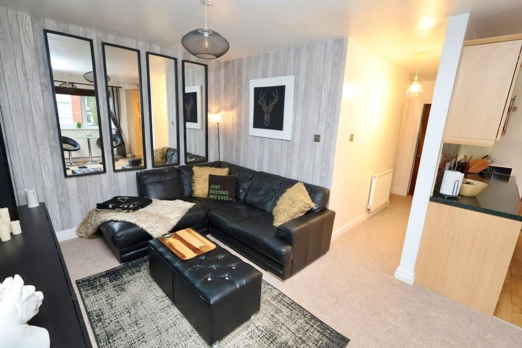 Property photo 3 of 16 9.Jpg