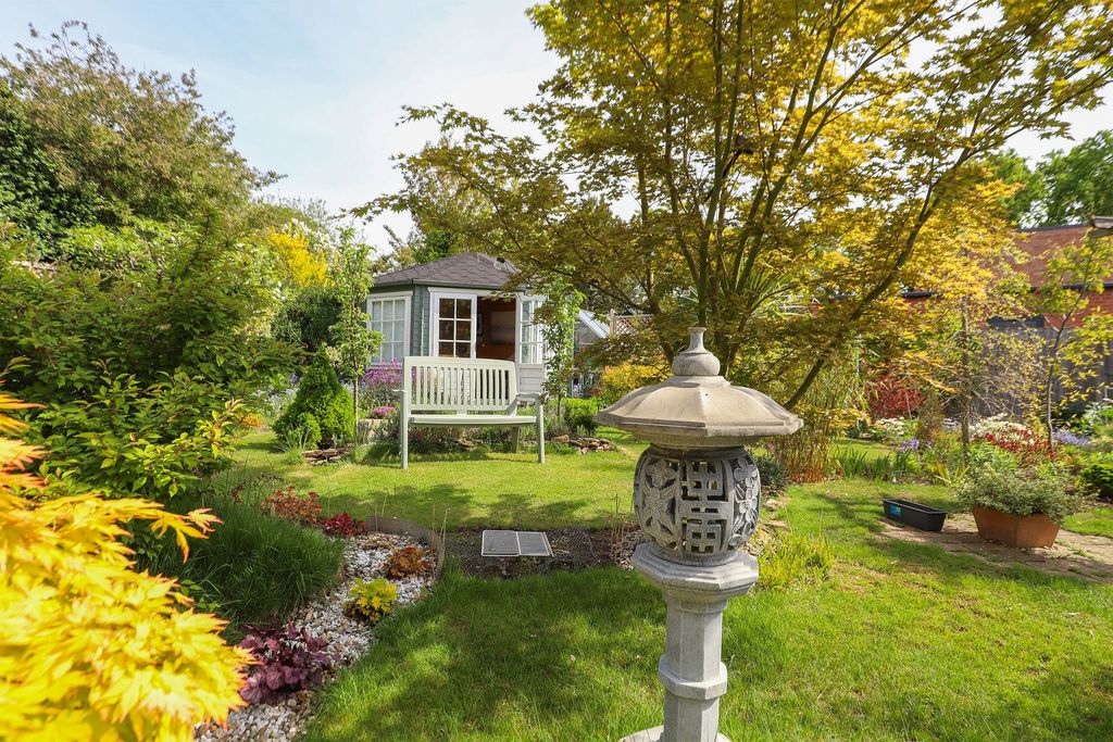 Property photo 2 of 26