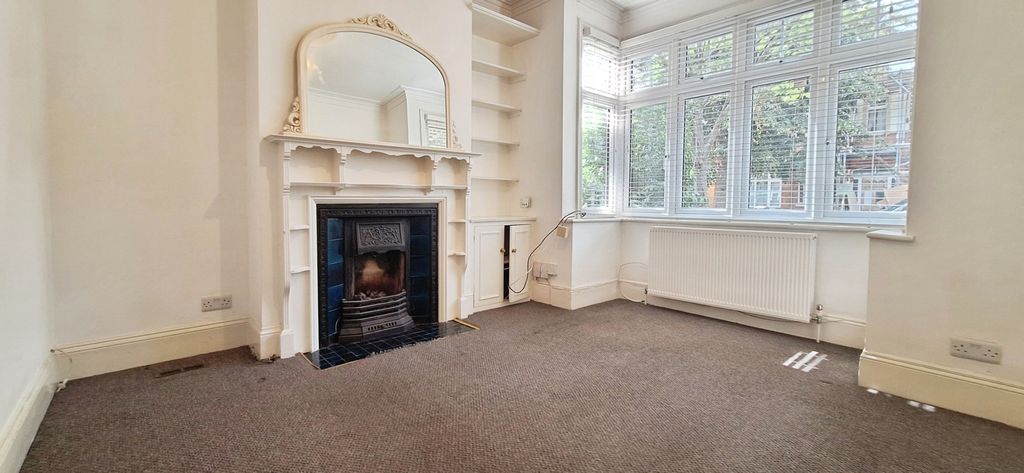 Property photo 3 of 12 Reception Room