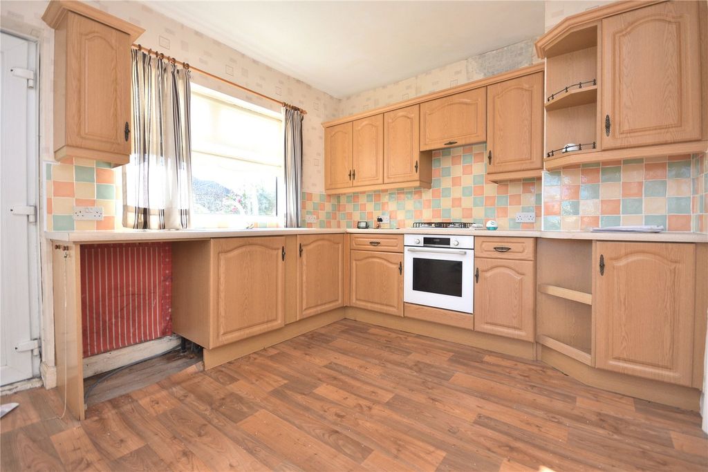 Property photo 3 of 14 Picture No. 05