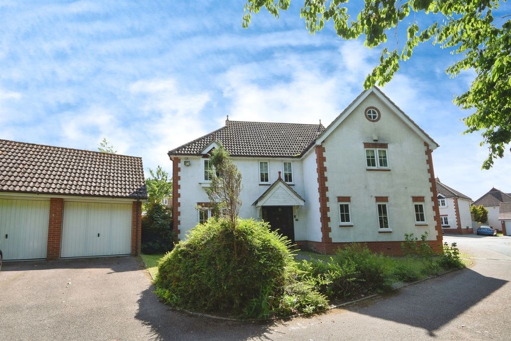 Property photo 1 of 19