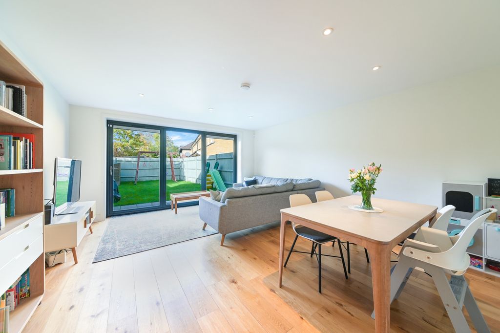 Property photo 1 of 17 Picture No. 13