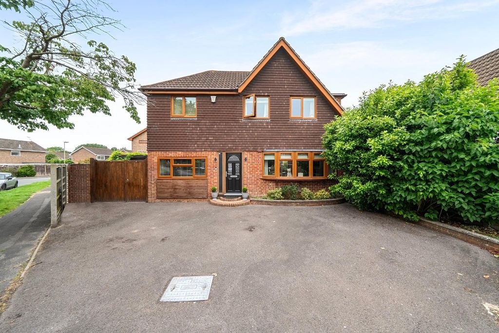 Property photo 1 of 17 1-6A3474649933F-1472443-17-6A3411371B204-1.Jpg