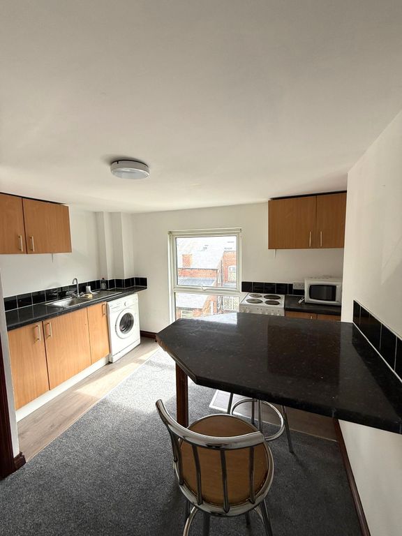 Property photo 2 of 5 3