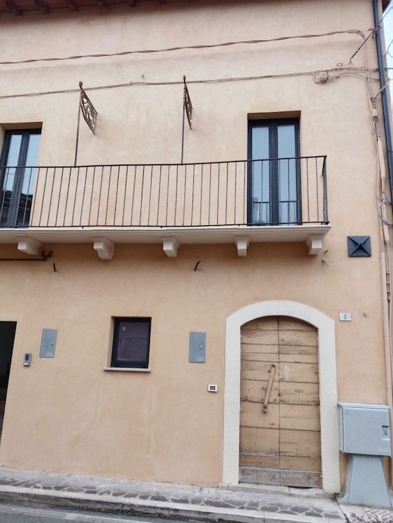 Property photo 3 of 20