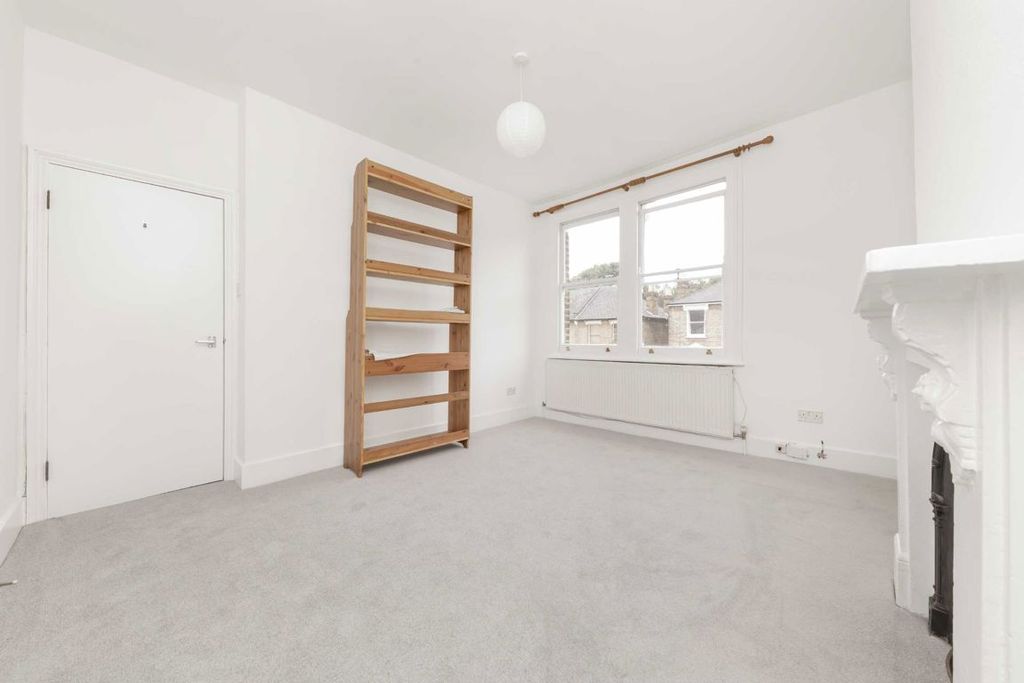 Property photo 2 of 5