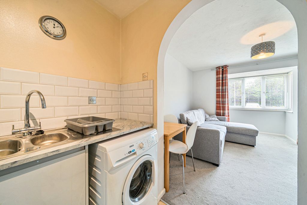 Property photo 2 of 9 1-6A72Ed5E6A88B-1...