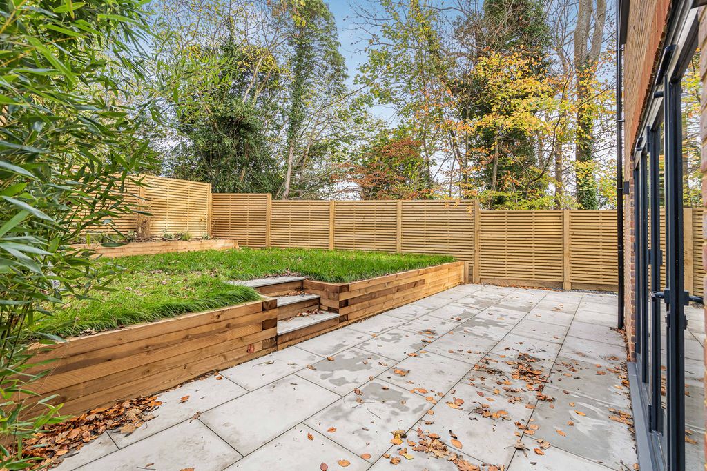 Property photo 3 of 29