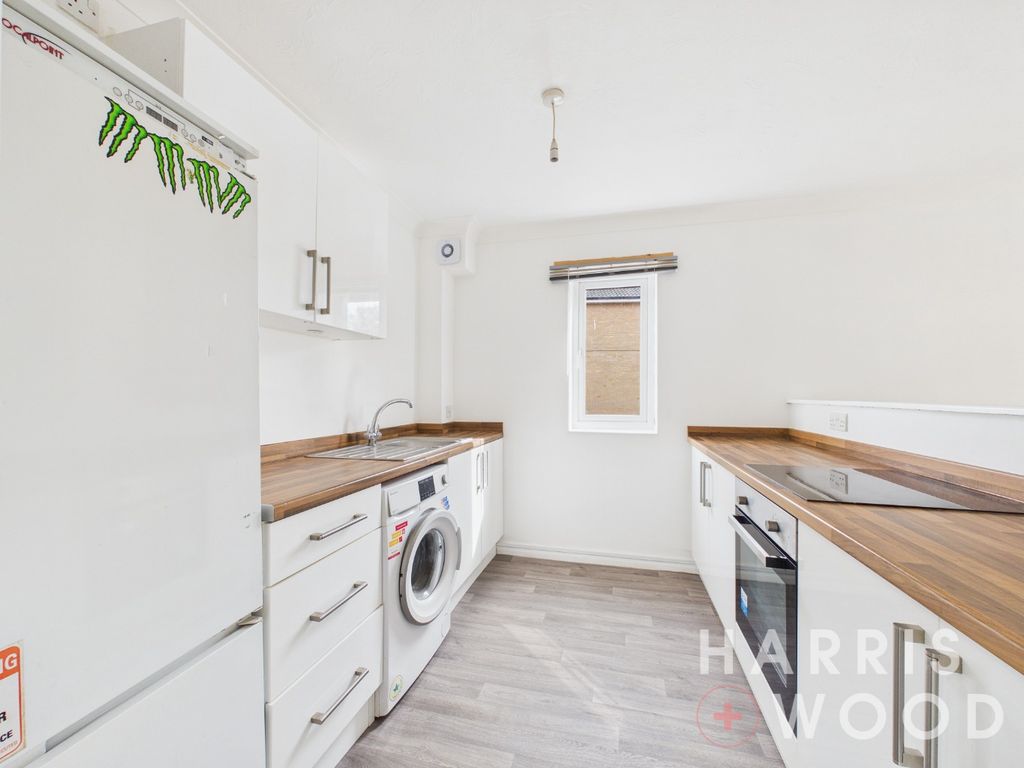 Property photo 2 of 11 5144575
