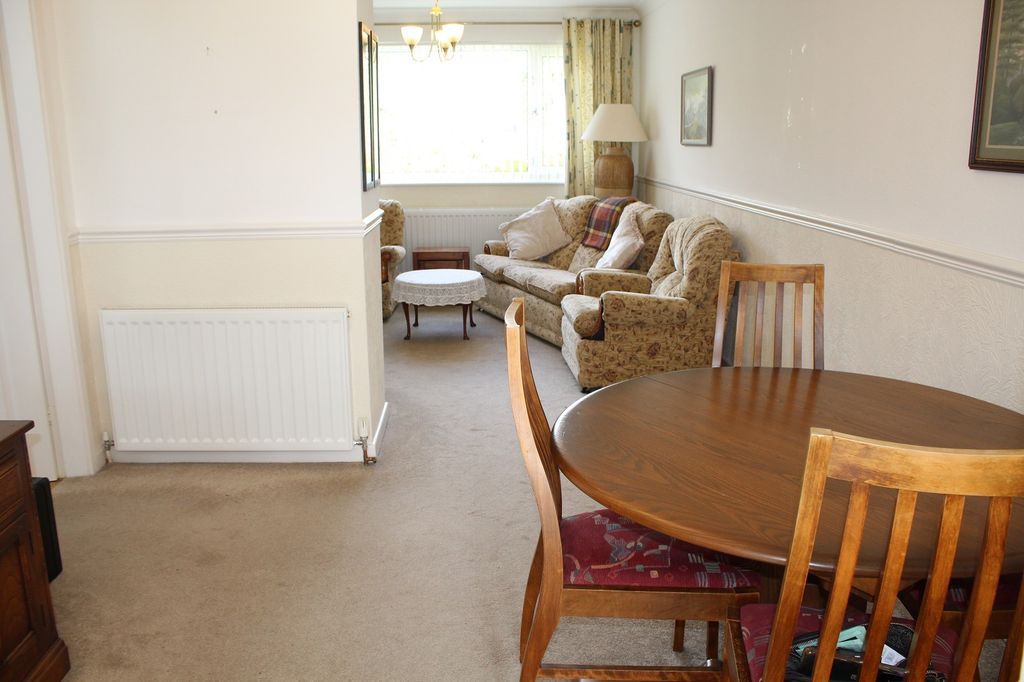 Property photo 3 of 15 Lounge - Dining Room Picture 2