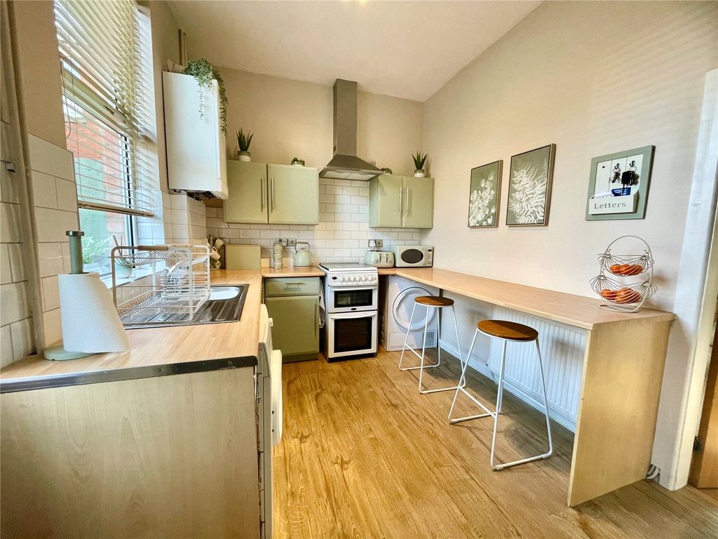 Property photo 3 of 14 Breakfast Kitchen