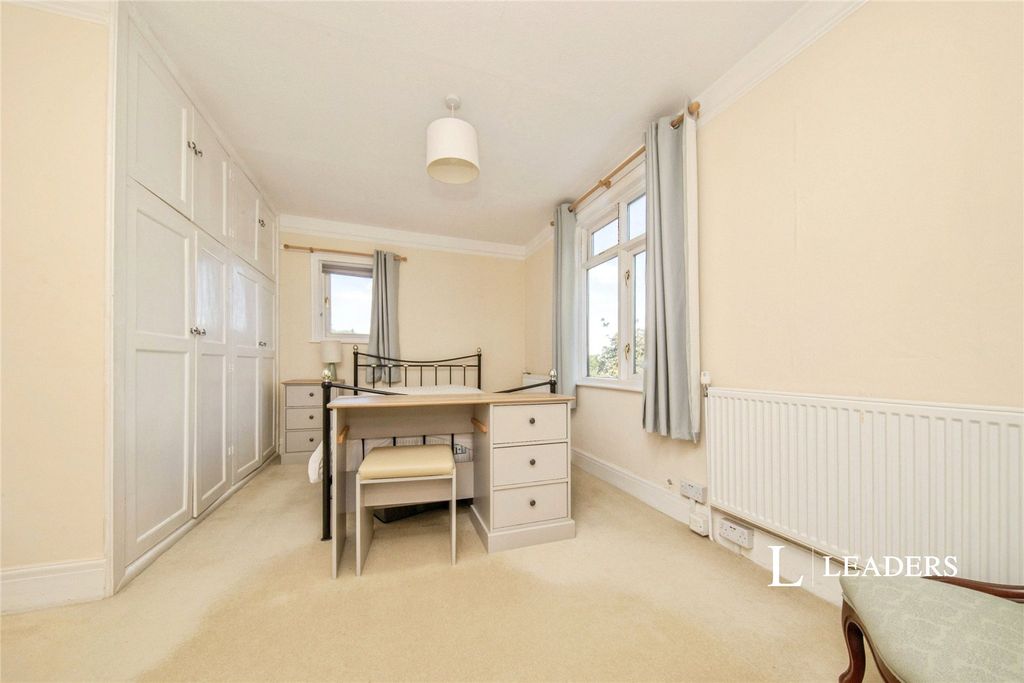 Property photo 3 of 15 Picture No. 17