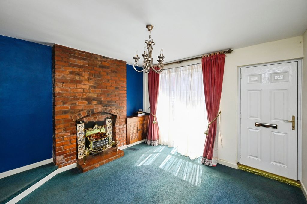 Property photo 2 of 15 Photo