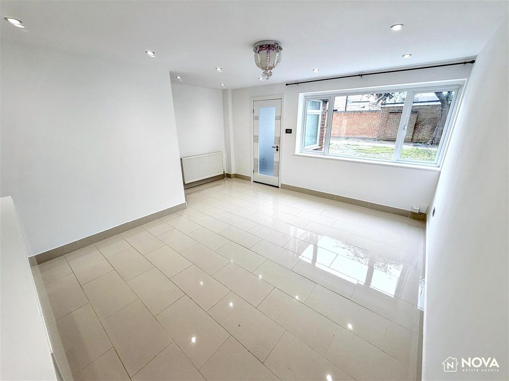 Property photo 2 of 21 Img_4602.Jpg