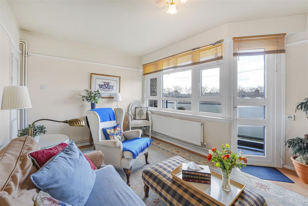 Property photo 2 of 7 Ped08746.Jpg