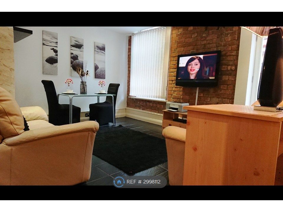 Property photo 1 of 6 Lounge