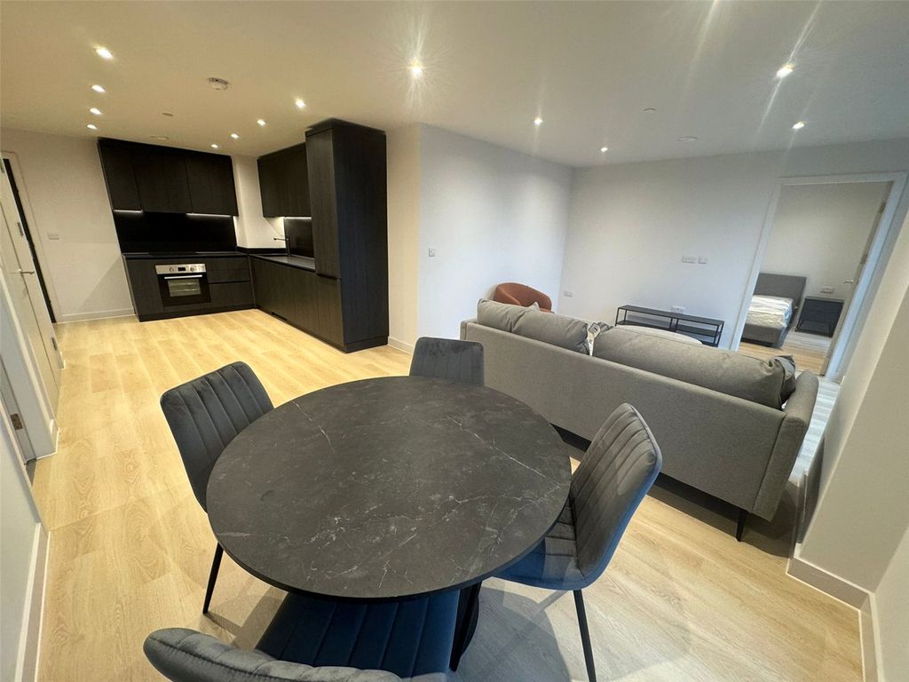 Property photo 3 of 18 Picture No. 12