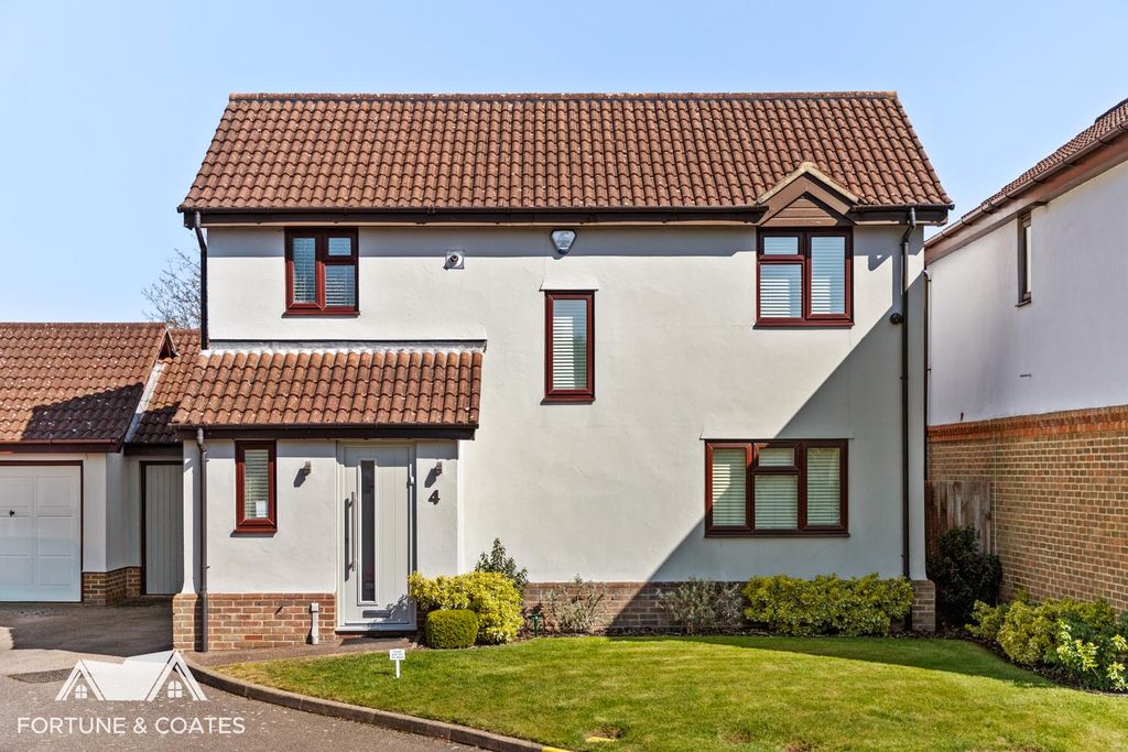 Property photo 1 of 26 Wetherlyclose_25.Jpg