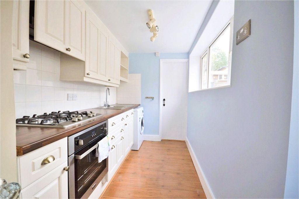 Property photo 3 of 7 Picture No. 18