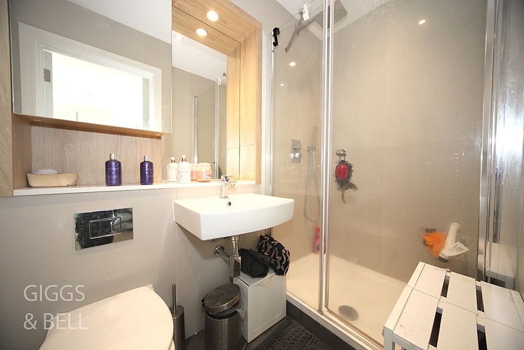 Property photo 3 of 7 1878463