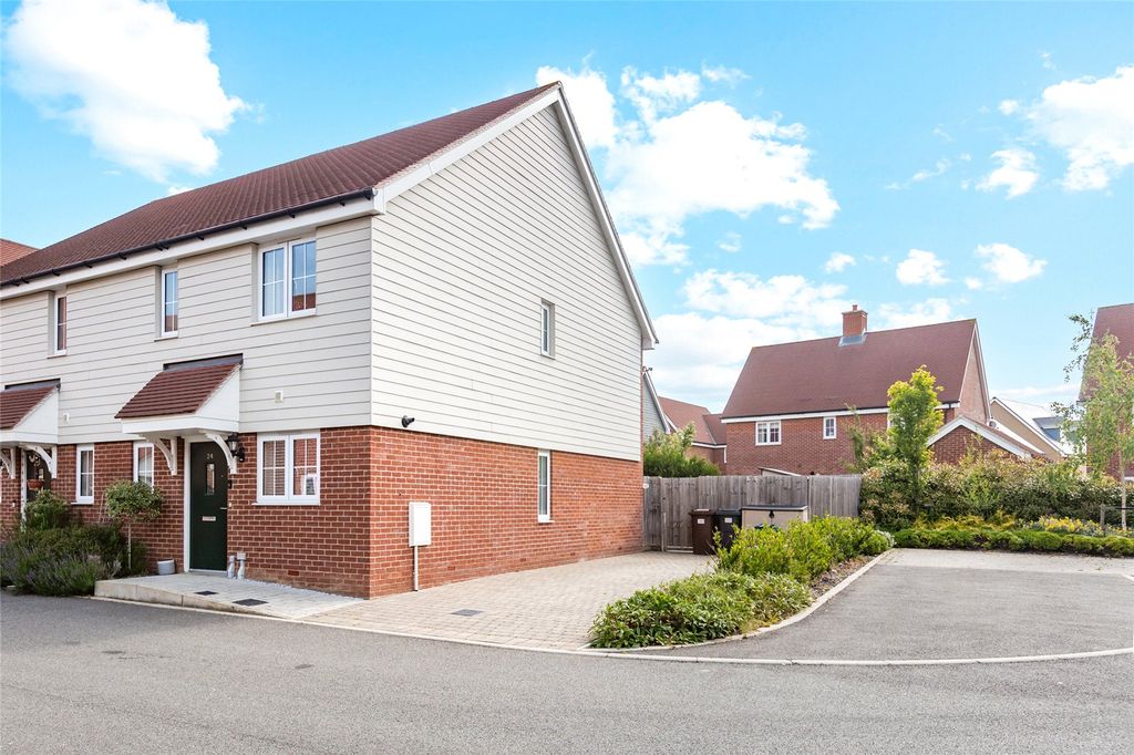 Property photo 1 of 12 Front