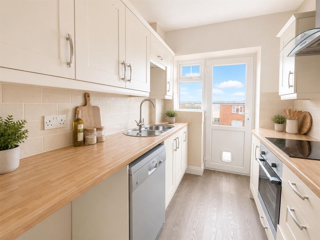 Property photo 2 of 6 Goring Kitchen.Png
