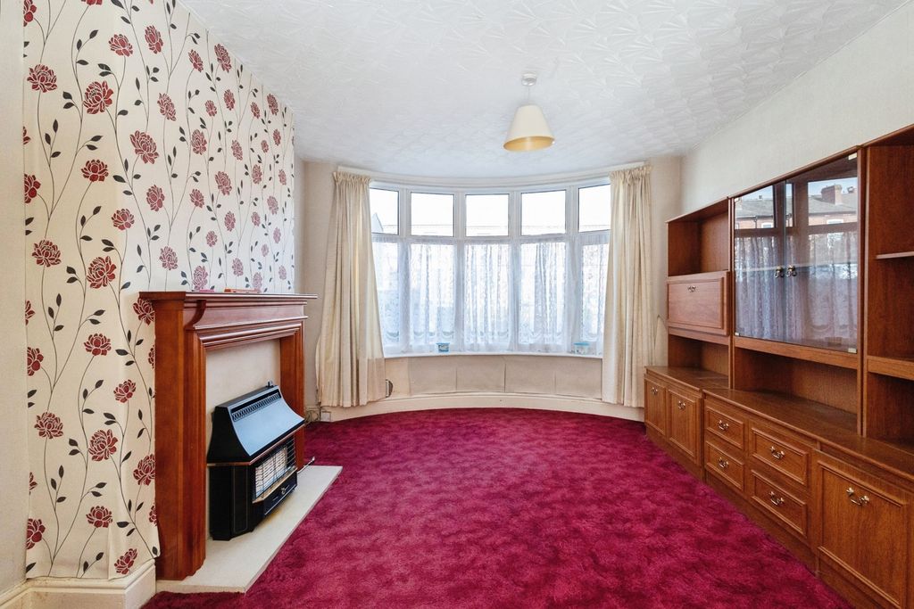 Property photo 2 of 23 Pbox-Img.Jpg