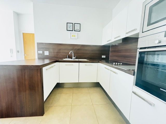 Property photo 3 of 11 Gallery