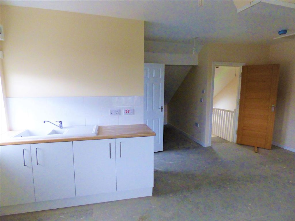 Property photo 1 of 8 P1000147.Jpg