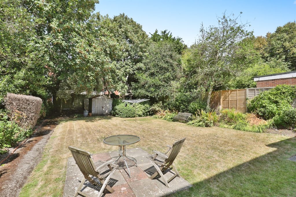 Property photo 2 of 16