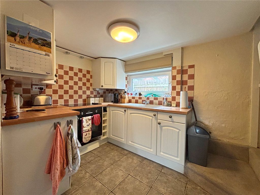 Property photo 3 of 8 Picture No. 05