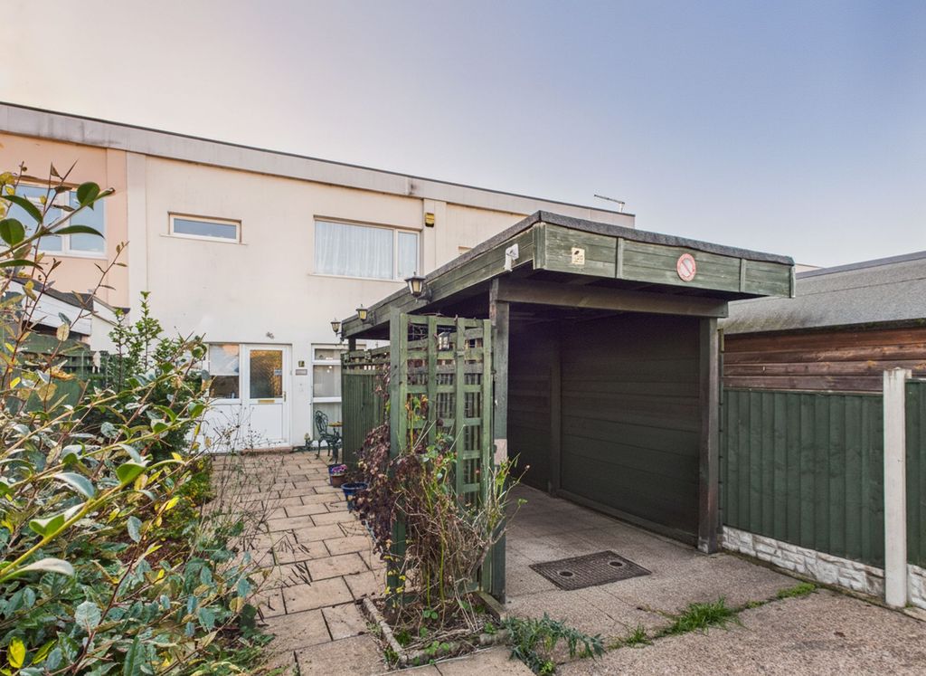 Property photo 1 of 17 Front