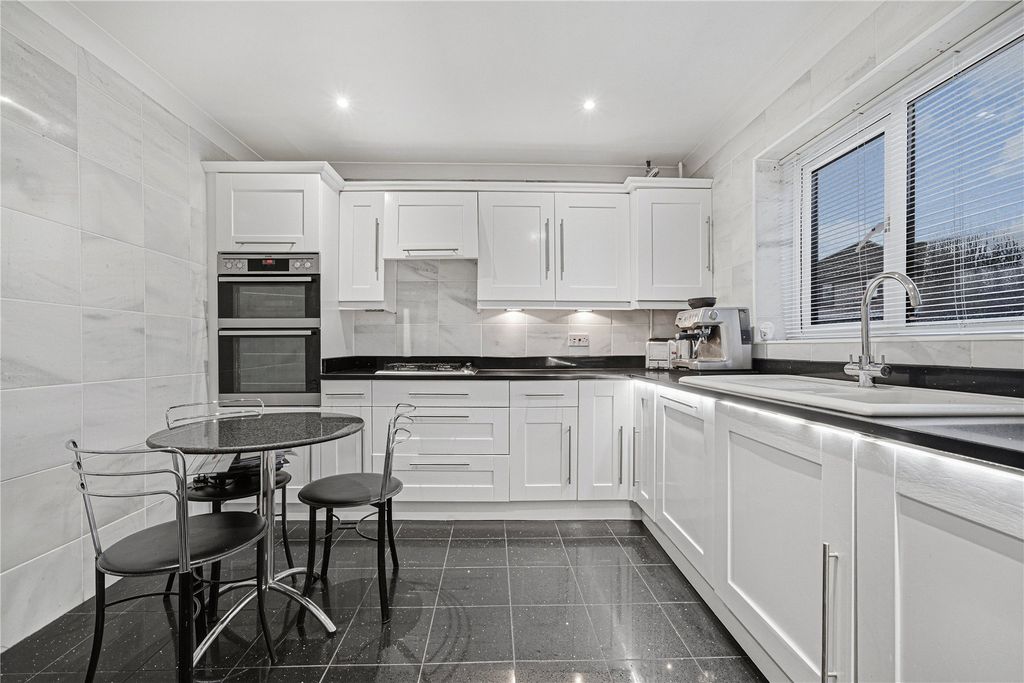 Property photo 3 of 13 Picture No. 05