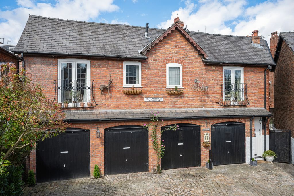 Property photo 1 of 13 1 Tyler Mews