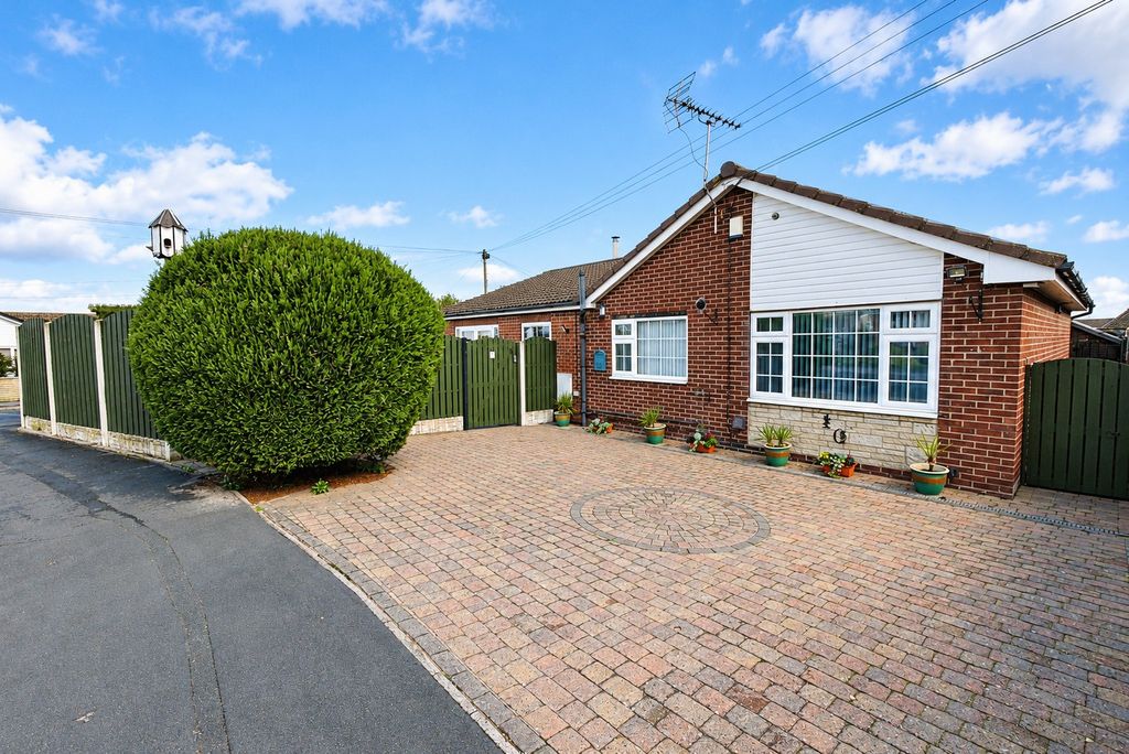 Property photo 1 of 27 1