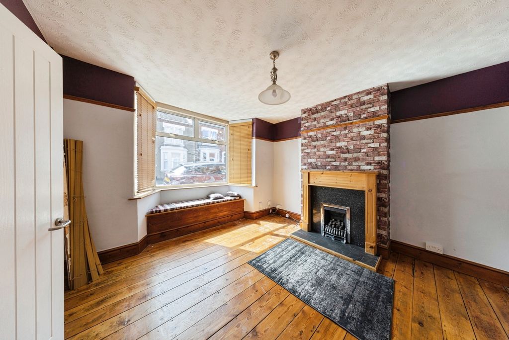 Property photo 2 of 25 Pbox-Img.Jpg