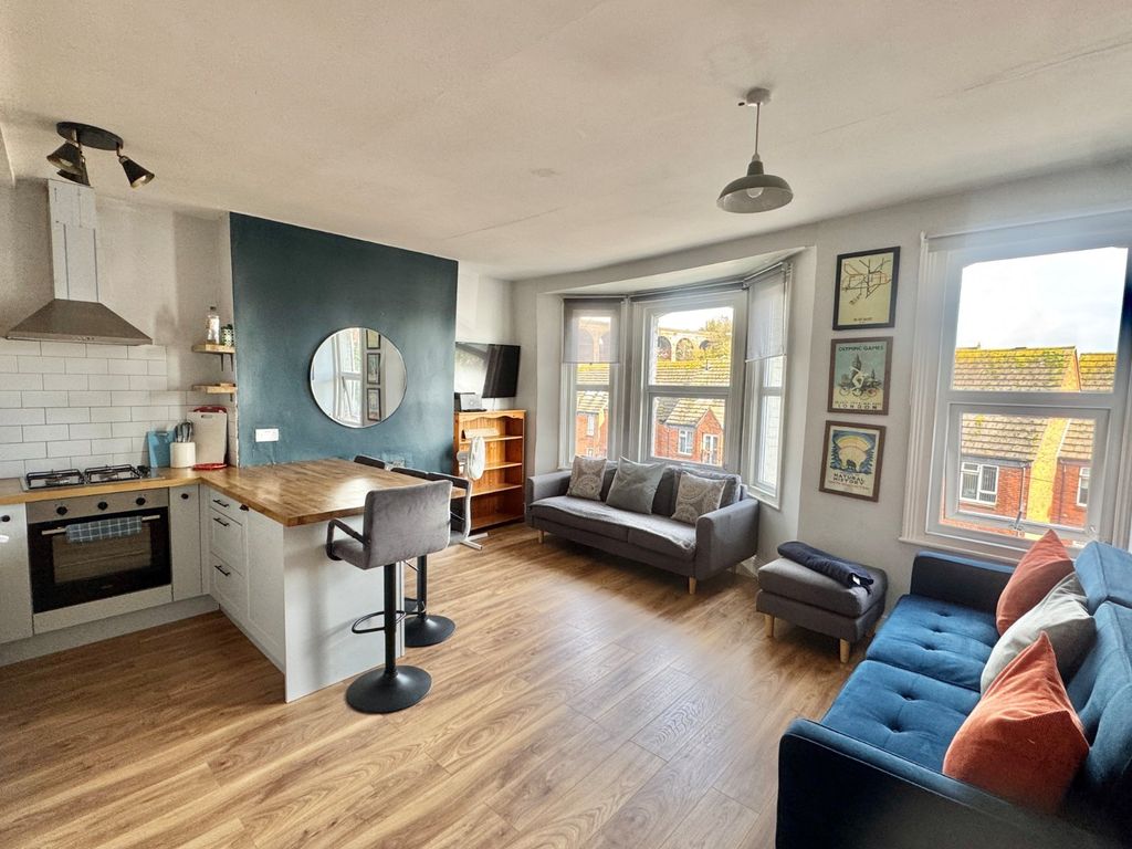 Property photo 2 of 11 Open Plan Living